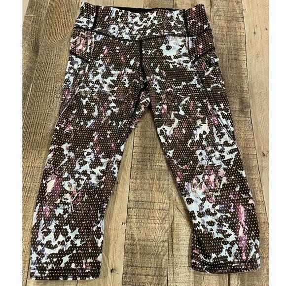 Lululemon Run Top Speed Mid-Rise Crop 17' Leggings | Floral Blue/Black | Sz 4 - Picture 4 of 14